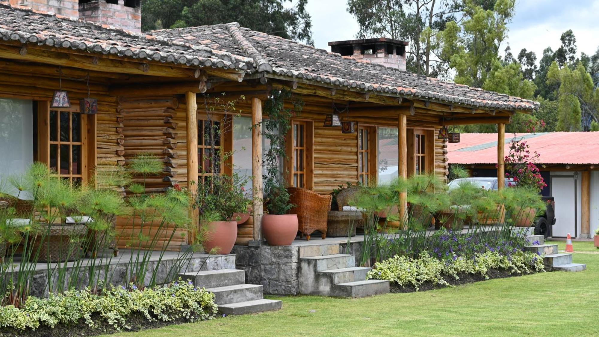 Hosteria Cabanas Del Lago โอตาวาโล ภายนอก รูปภาพ